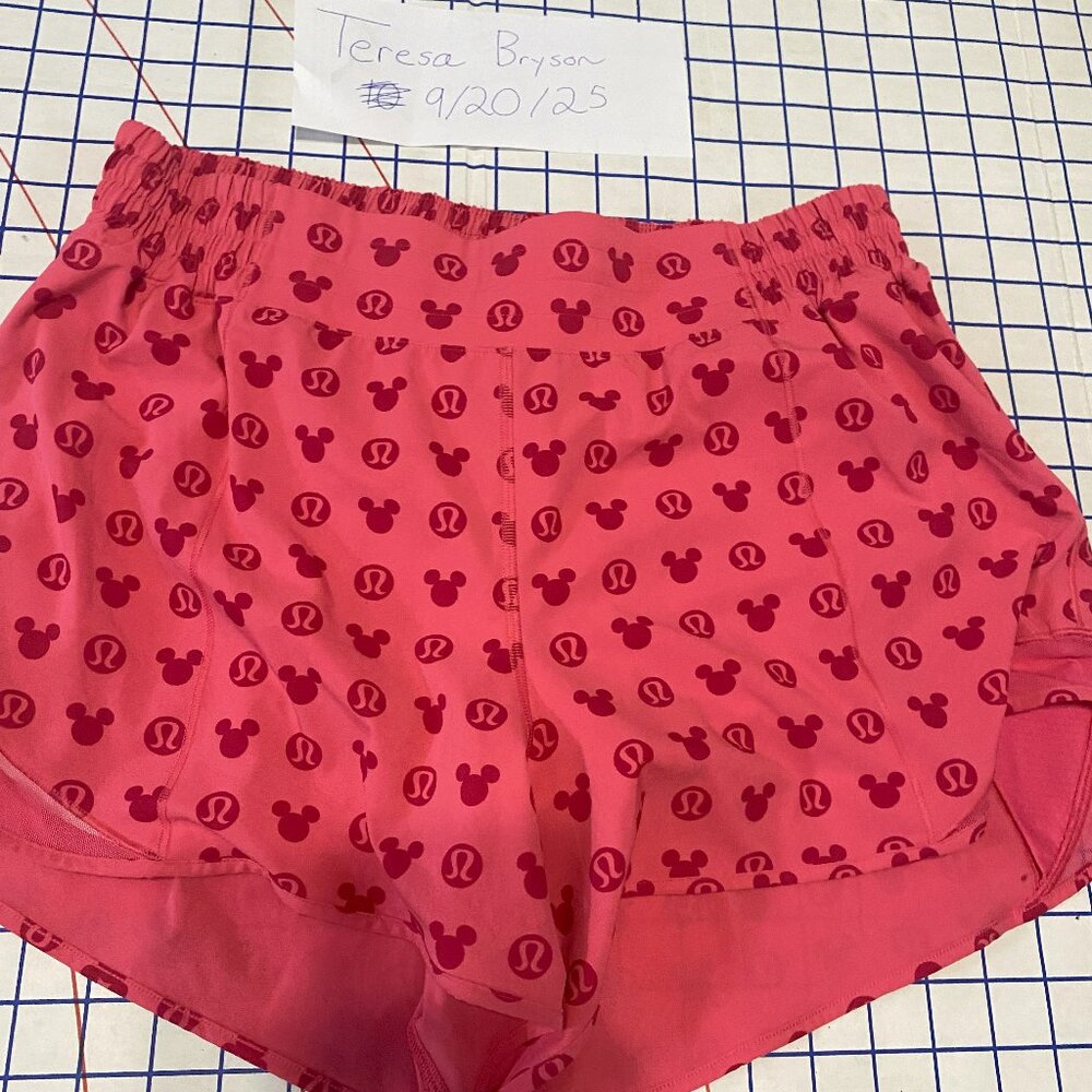 NWOT Lululemon Hotty Hot HR Shorts 4”  Disney Logo Elastic Waist Women Size 12